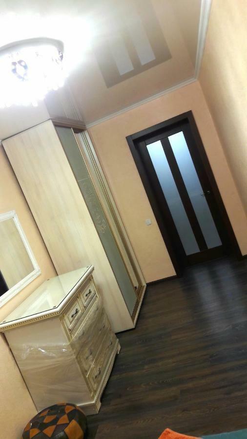 Затишок У Самому Центрі Дніпра Apartment Dnipro Exterior photo